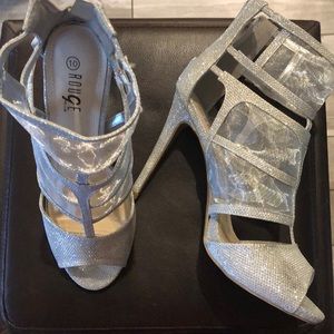 Women’s Rouge Helium - Size 10.